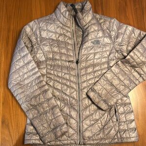 The North Face Women’s size M Thermoball puffer jacket
